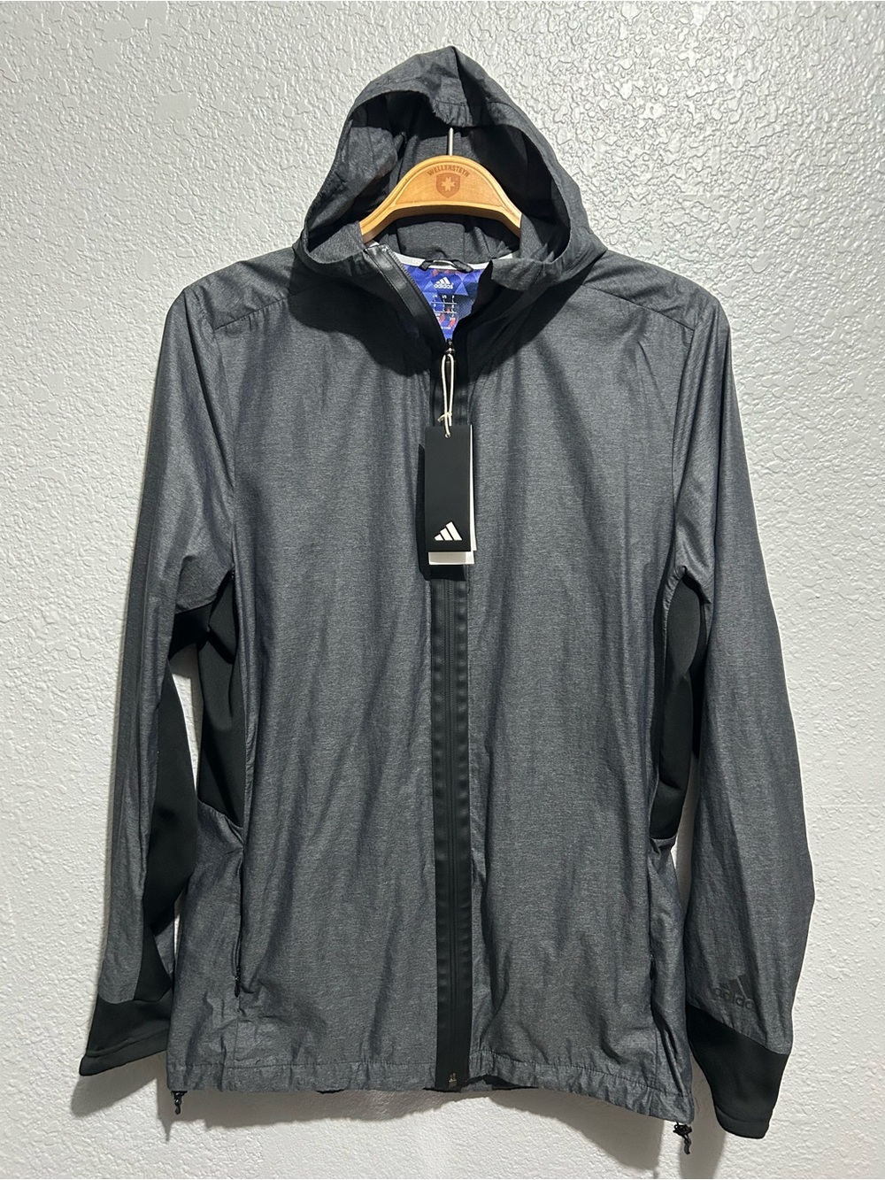 adidas Men’s Hooded lightweight, packable windbreaker
